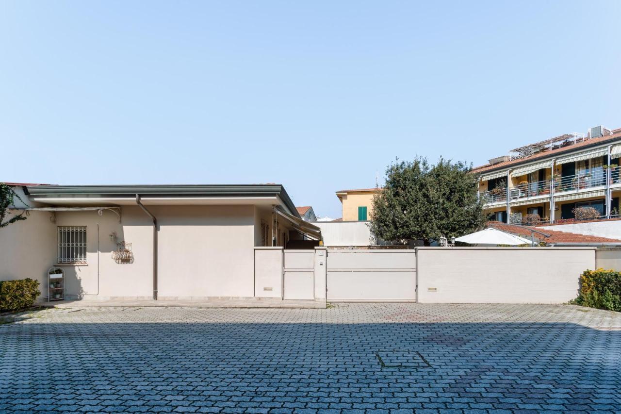 Elegante Villetta Viareggio Exterior photo