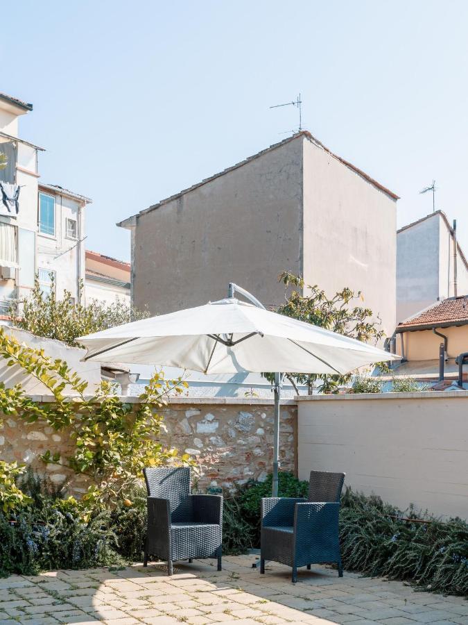 Elegante Villetta Viareggio Exterior photo